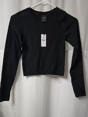 Express Black Ribbed Long-Sleeve Crop Top